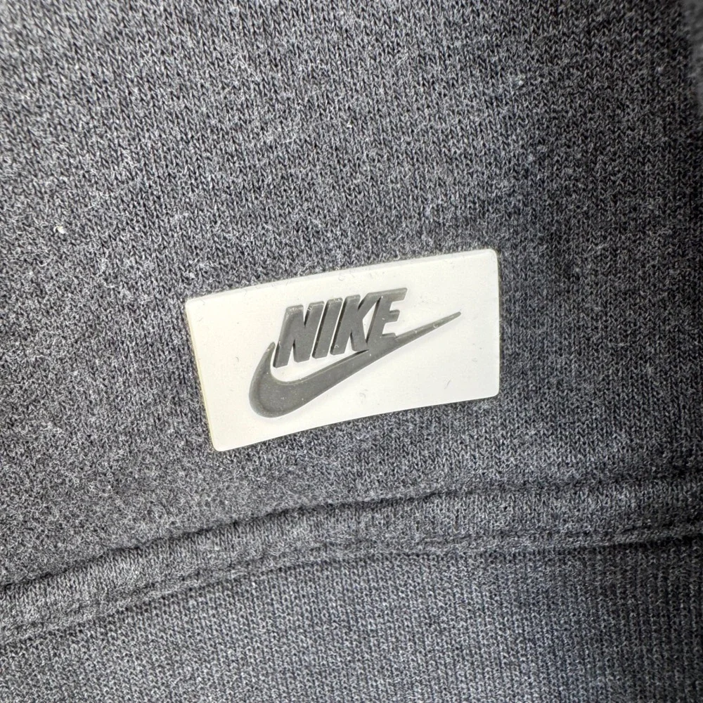 Nike sportswear crewneck